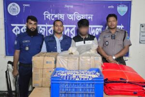 সদর থানার অভিযানে দুই ঘণ্টার মধ্যেই দৃষ্টি প্রতিবন্ধী ব্যবসায়ীর চোরাই মালামাল উদ্ধার, আটক ১
