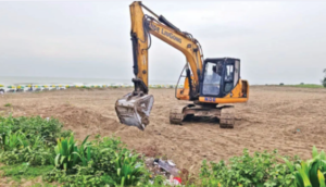 কক্সবাজার সৈকতের বালিয়াড়ি নষ্ট করে সড়ক নির্মাণ, কাজ বন্ধের দাবি বিআইপির