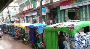 ঈদগাঁওতে অনিয়ন্ত্রিত ব্যাটারী চালিত যানের সংখ্যা বাড়ছে, যানজটে নাকাল 