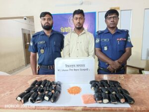 মোটরসাইকেলের চাকায় লুকানো ১৭ হাজার ইয়াবা উদ্ধার, চকরিয়ায় গ্রেপ্তার ১