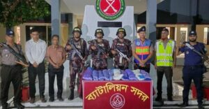টেকনাফে যৌথ অভিযানে বিপুল পরিমাণ কারেন্ট জাল জব্দ